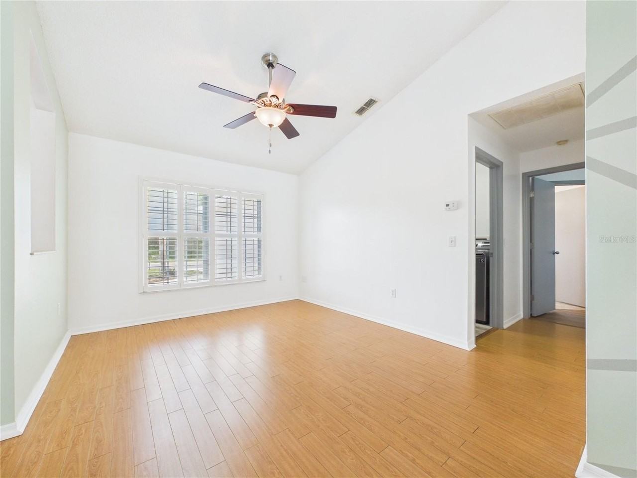 9434 Holnwon Ct - Photo 4 of 45