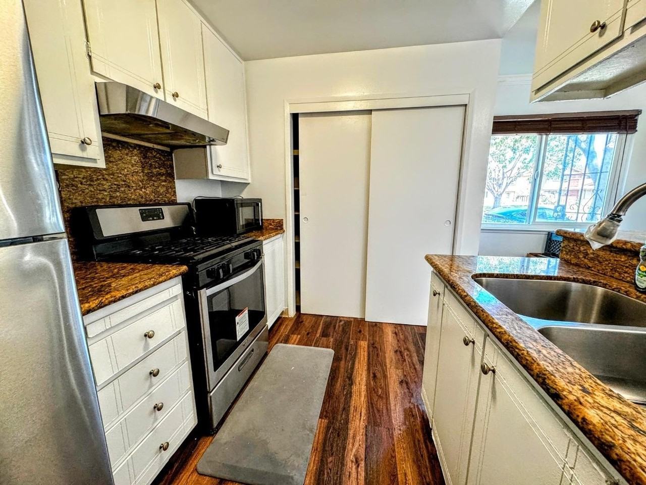 2116 Eric Ct - Photo 6 of 10