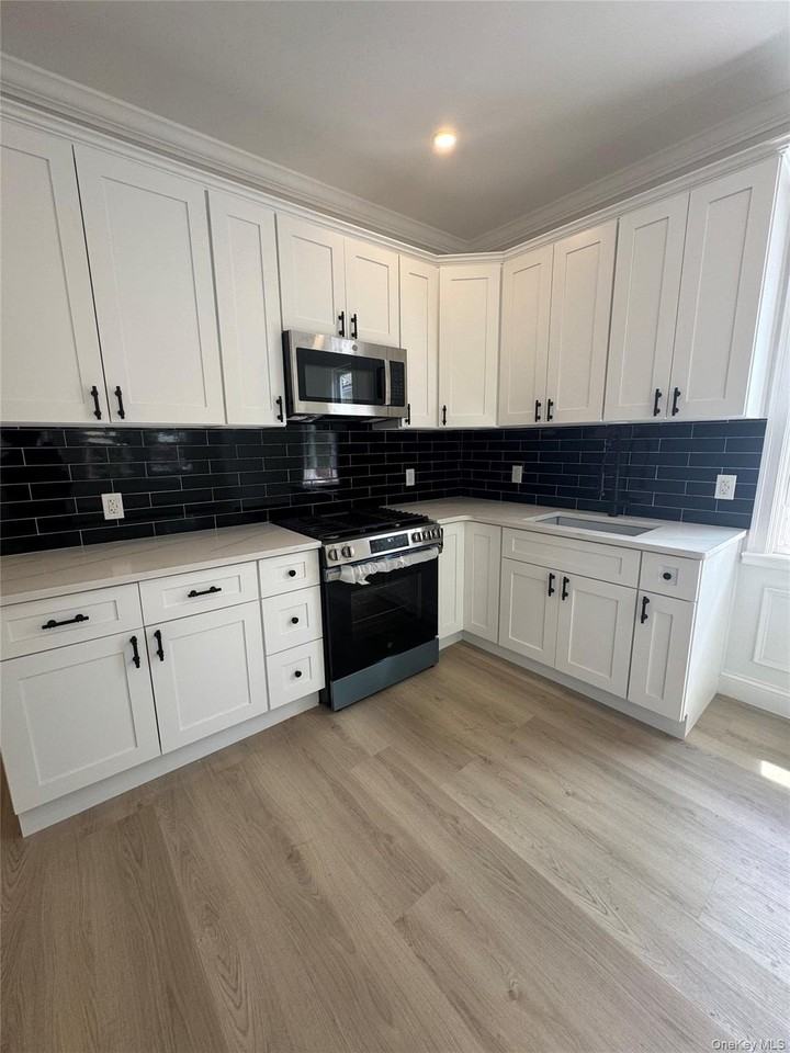 4370 Edson Ave #2 - Photo 3 of 7