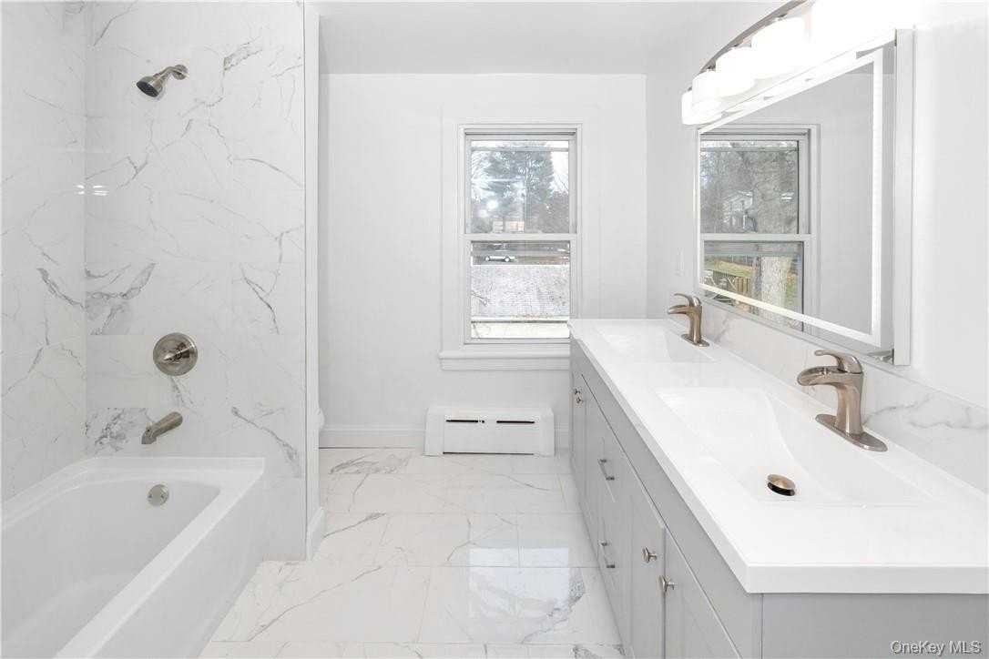 107 School St - Photo 5 of 13