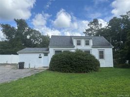 featured image of 425 Landing Ave
