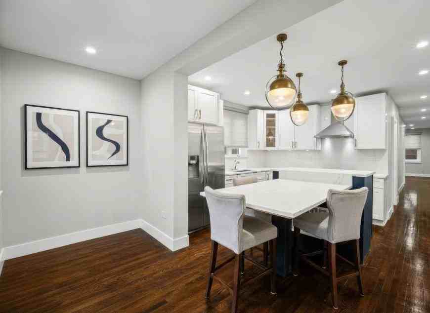 2850 W Henderson St - Photo 7 of 10
