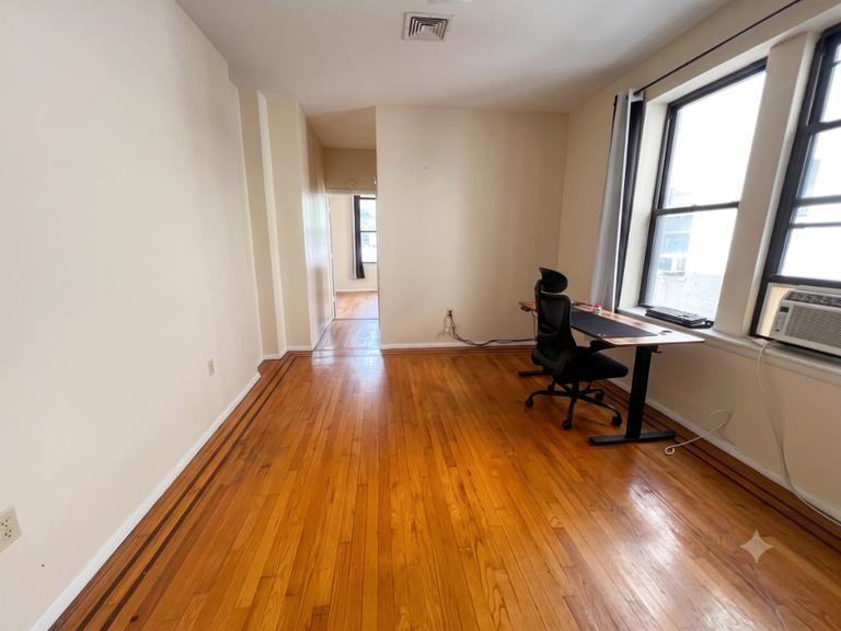 2708 39th Ave - Photo 7 of 10