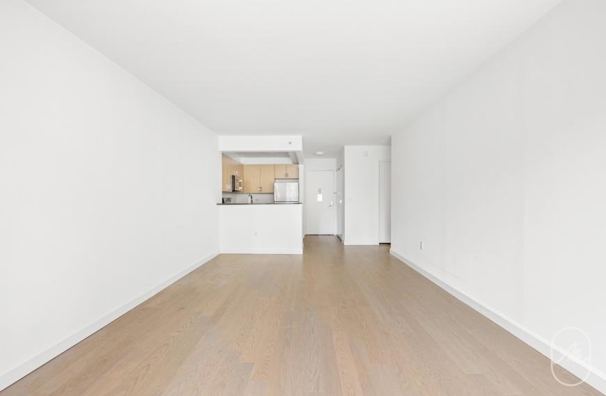 561 10th Ave - Photo 6 of 10