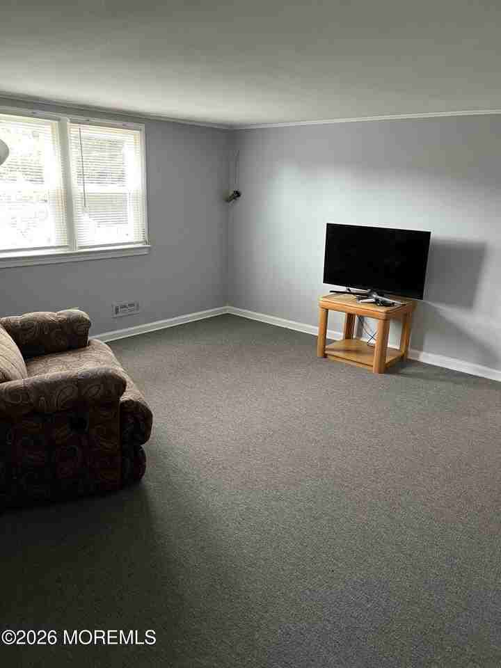 903 Catherine St - Photo 5 of 13