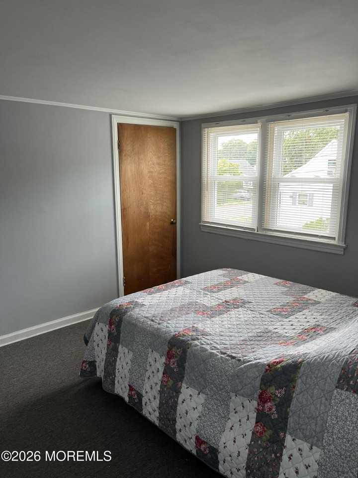 903 Catherine St - Photo 7 of 13
