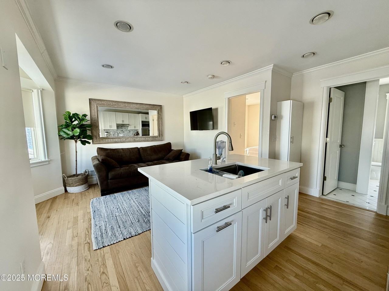 111 4th Ave #REAR - Photo 4 of 7
