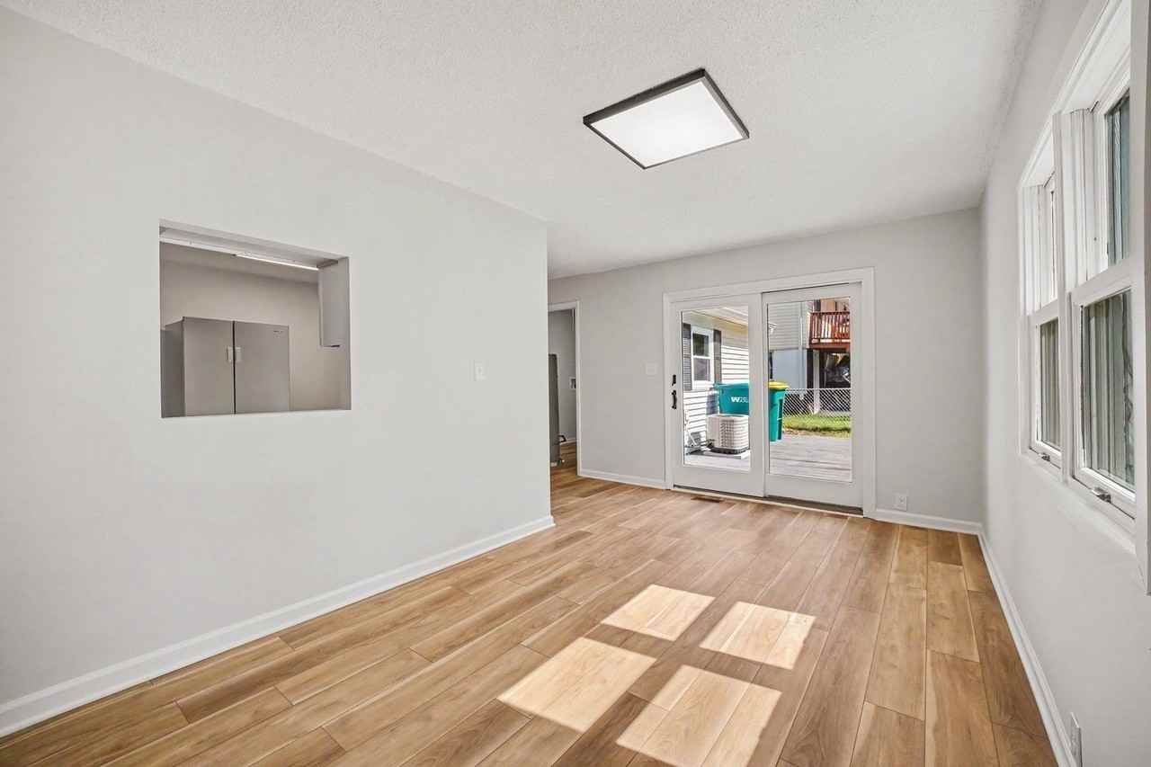338 Hickory Ave - Photo 5 of 14