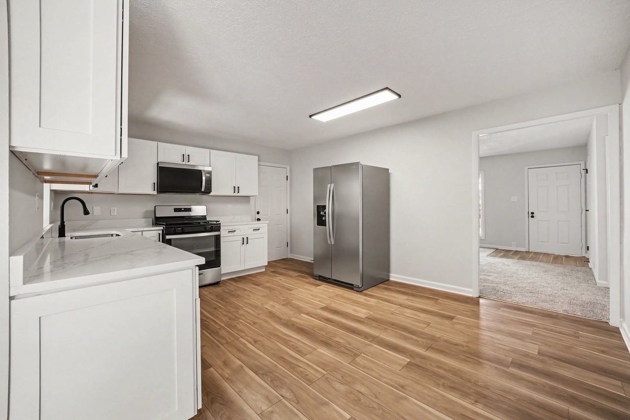 338 Hickory Ave - Photo 7 of 14