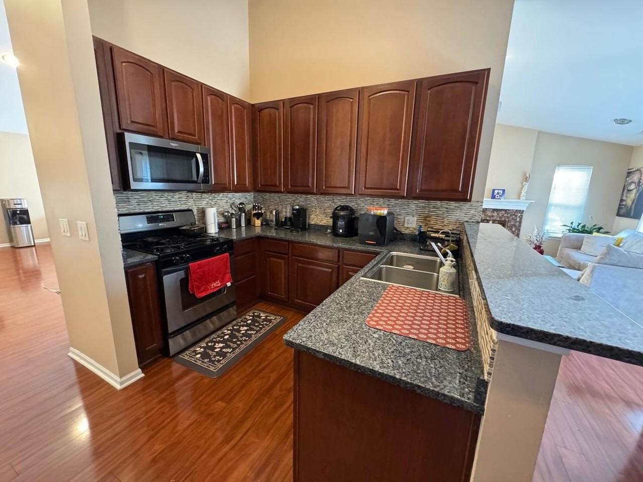 587 Saddlebrook Ln - Photo 6 of 20