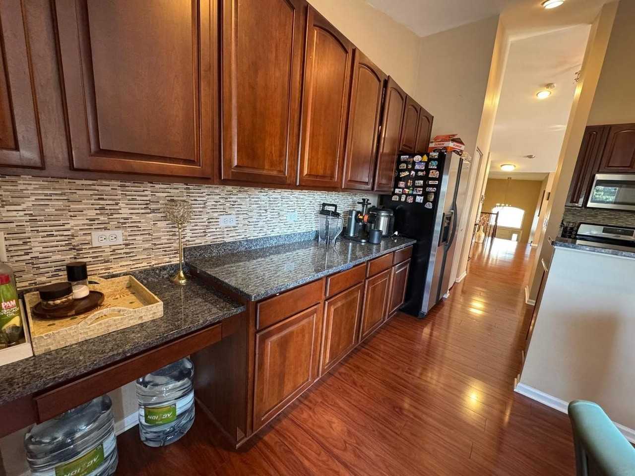 587 Saddlebrook Ln - Photo 7 of 20