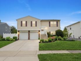 8049 W Norwood Dr - Photo 1 of 1
