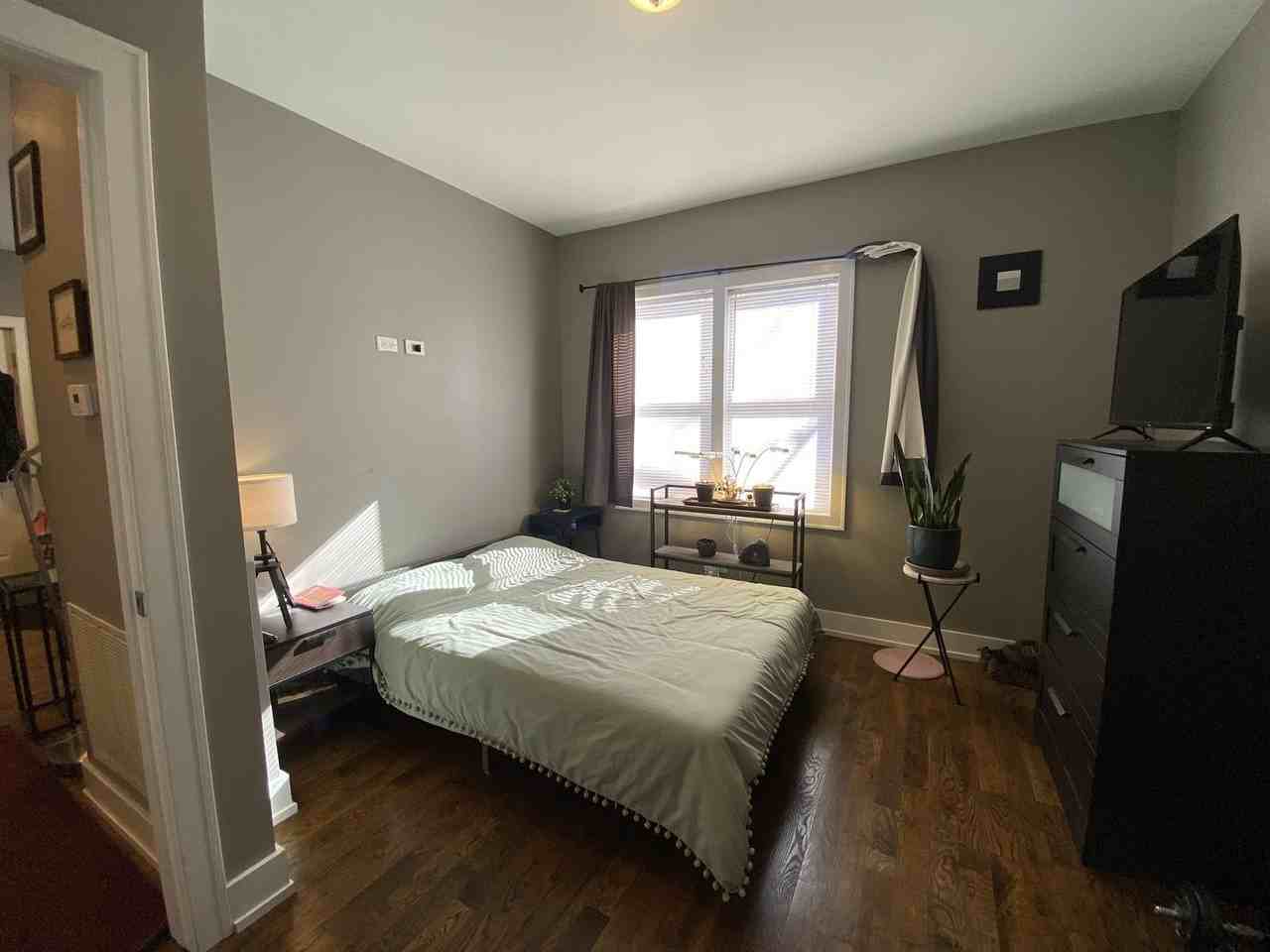 1700 S Jefferson St #1R - Photo 5 of 15