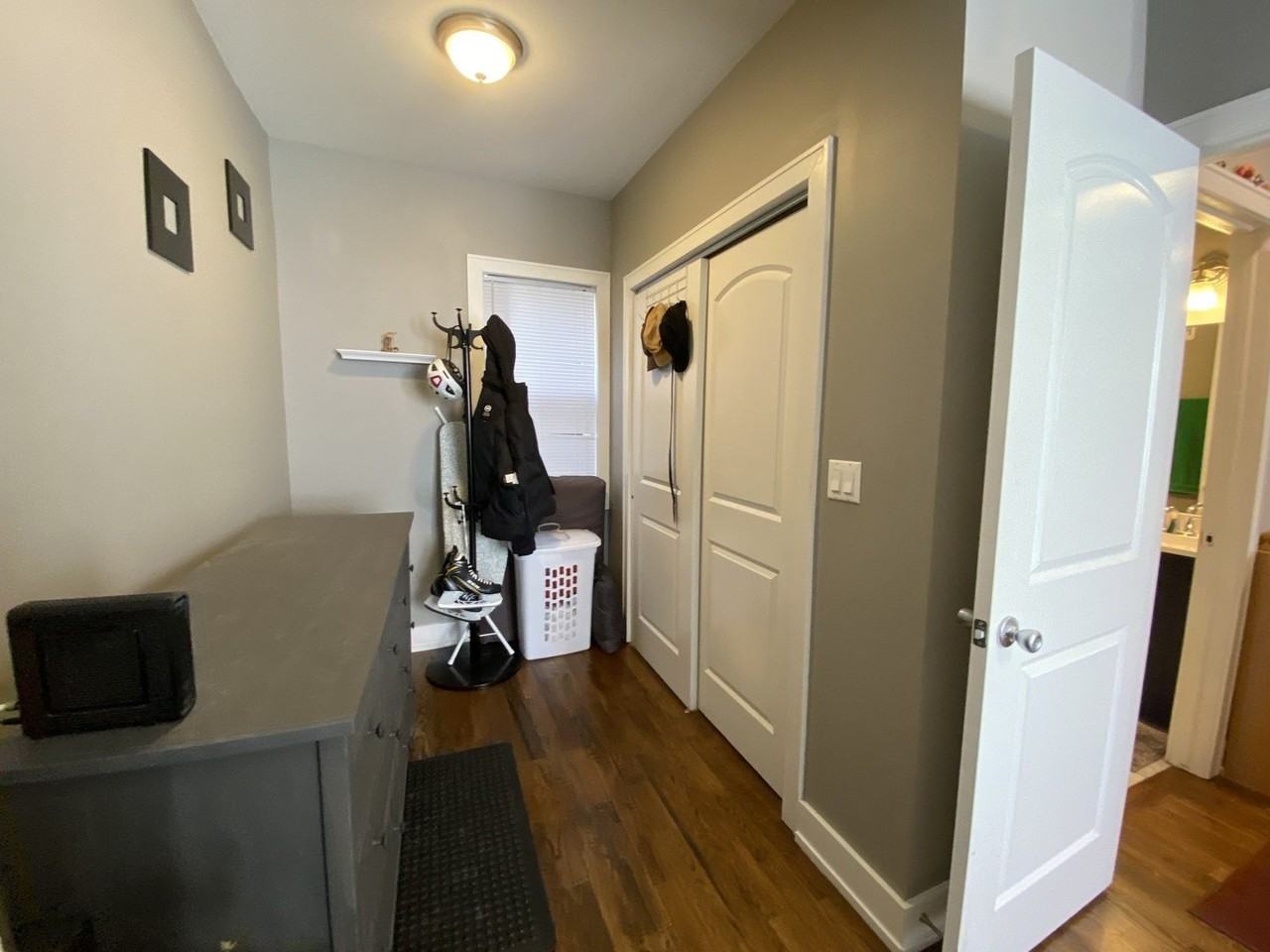 1700 S Jefferson St #1R - Photo 7 of 15