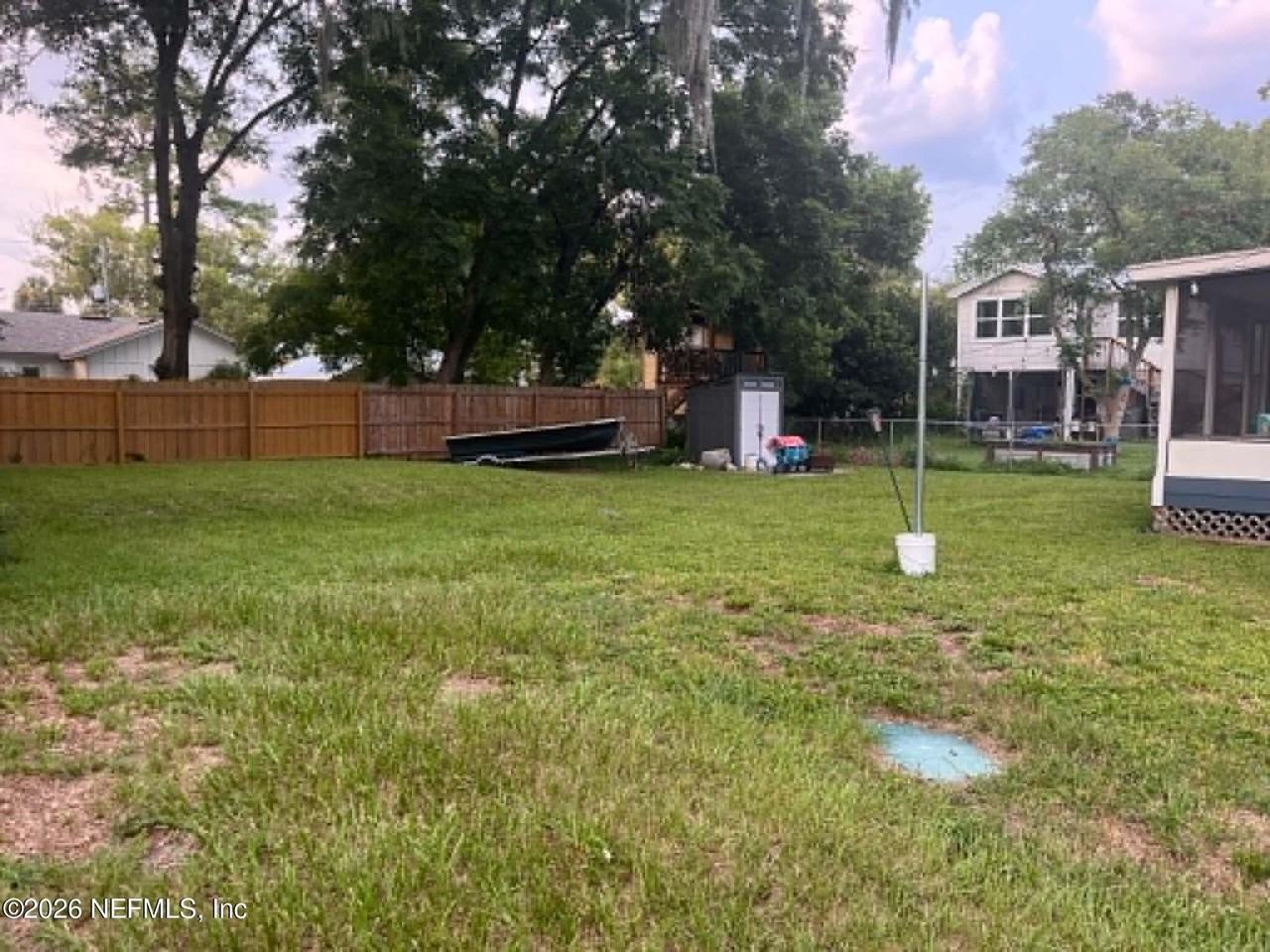 1605 Lakewood Rd - Photo 4 of 10