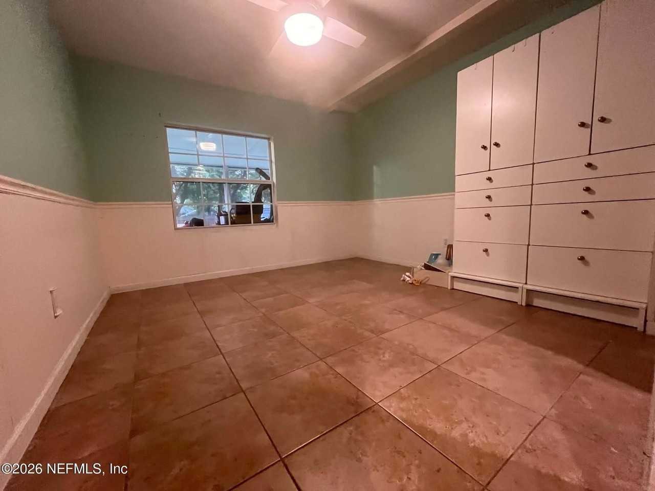 1605 Lakewood Rd - Photo 5 of 10