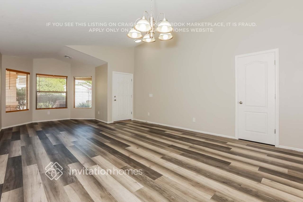 4319 E Amarillo Dr - Photo 3 of 16