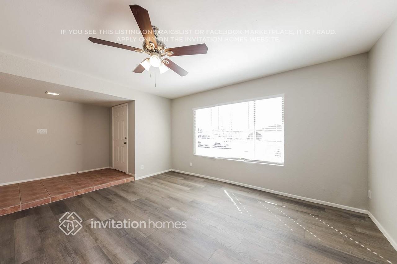 5808 W Mary Jane Ln - Photo 2 of 16
