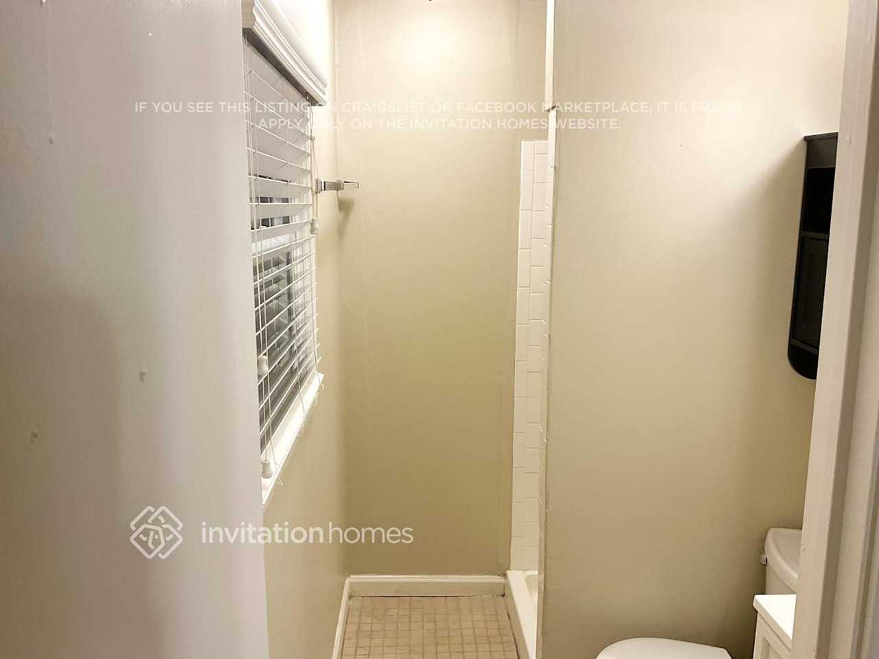 1627 Wildwood Rd - Photo 7 of 9