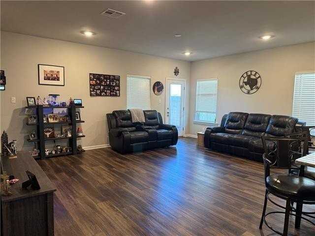 7213 Cascade Cross Ct - Photo 3 of 17