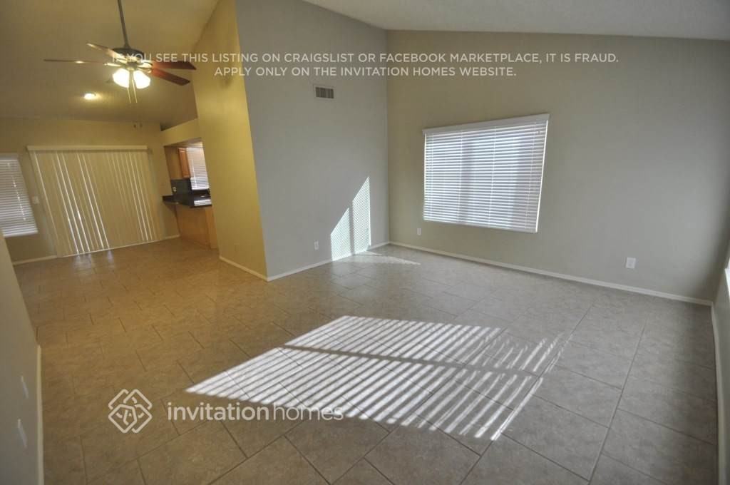 1320 E Tonto Ln - Photo 3 of 11