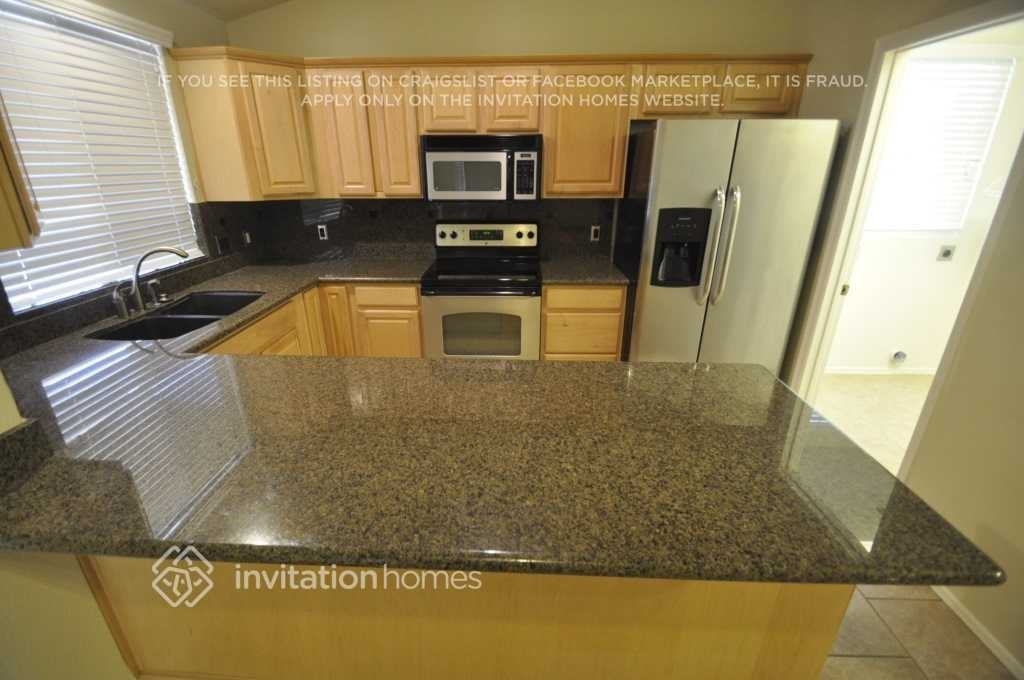 1320 E Tonto Ln - Photo 5 of 11