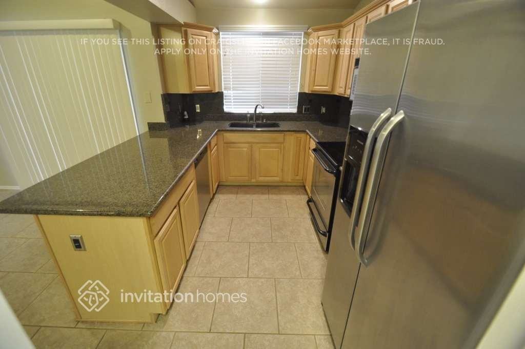 1320 E Tonto Ln - Photo 6 of 11