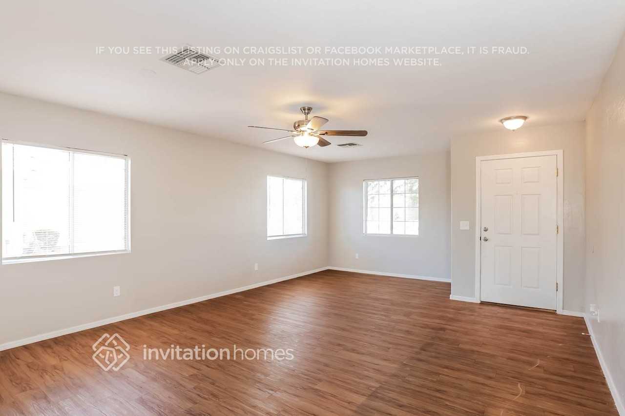 12417 N 127th Dr - Photo 2 of 16