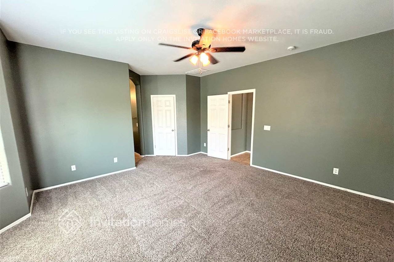 14611 W Acapulco Ln - Photo 7 of 17