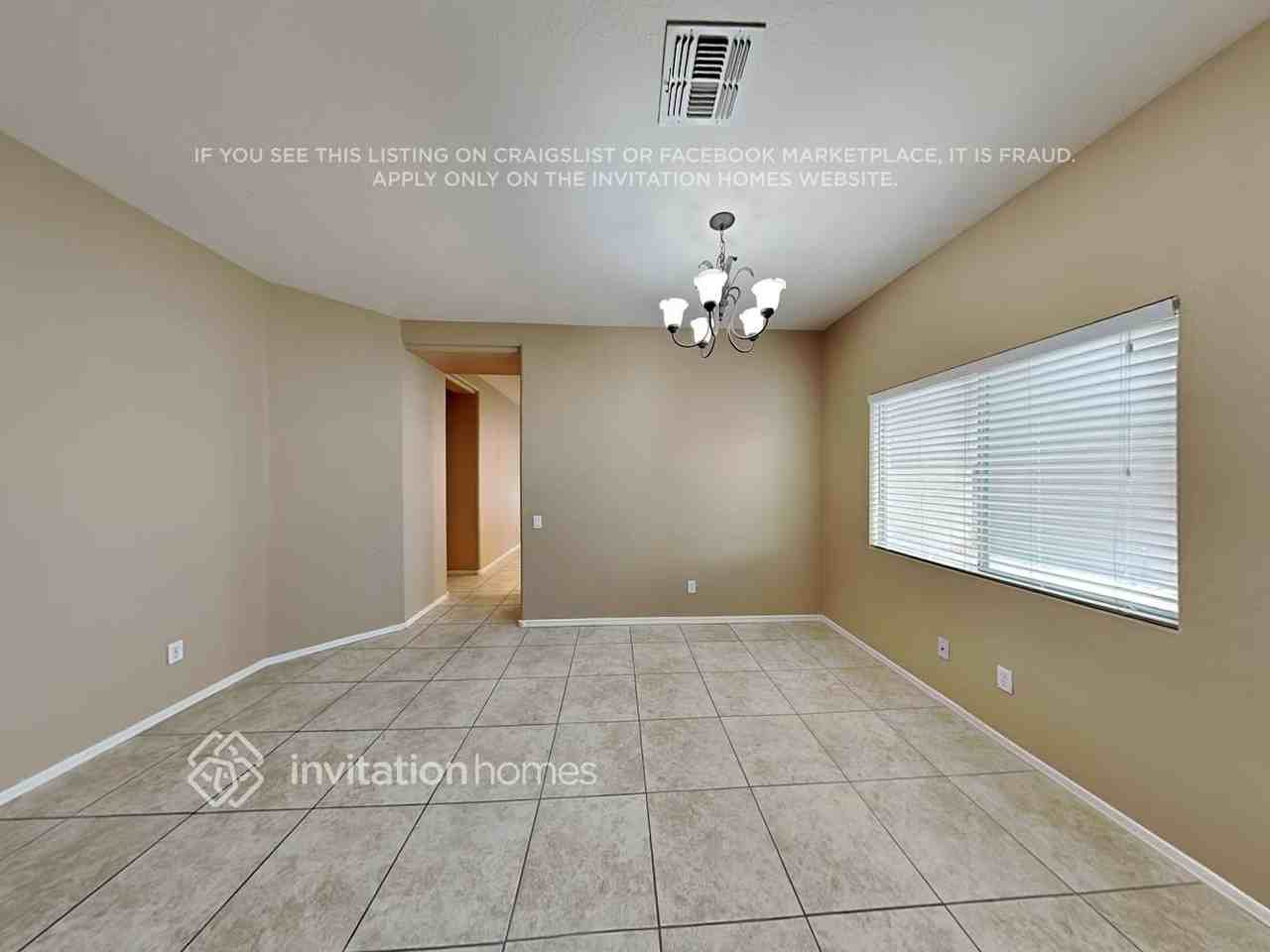 17261 W Rimrock St - Photo 4 of 19