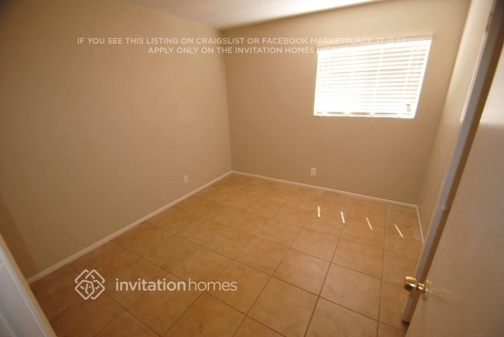 817 N 95th St - Photo 6 of 15