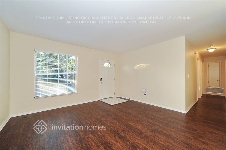 3012 E Waters Ave - Photo 3 of 18