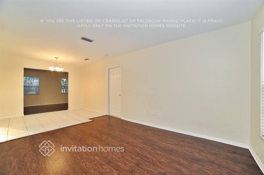 3012 E Waters Ave - Photo 4 of 18