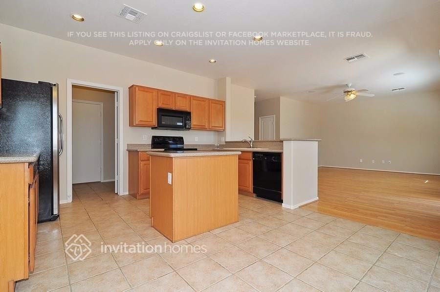 3645 W Jacksonville Dr - Photo 6 of 18