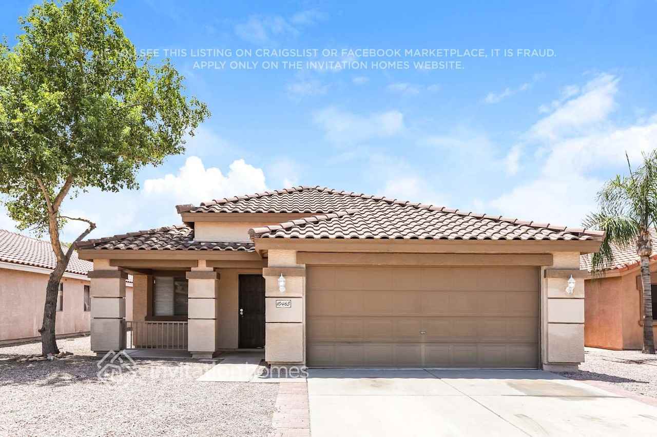 10465 E Azalea Ave