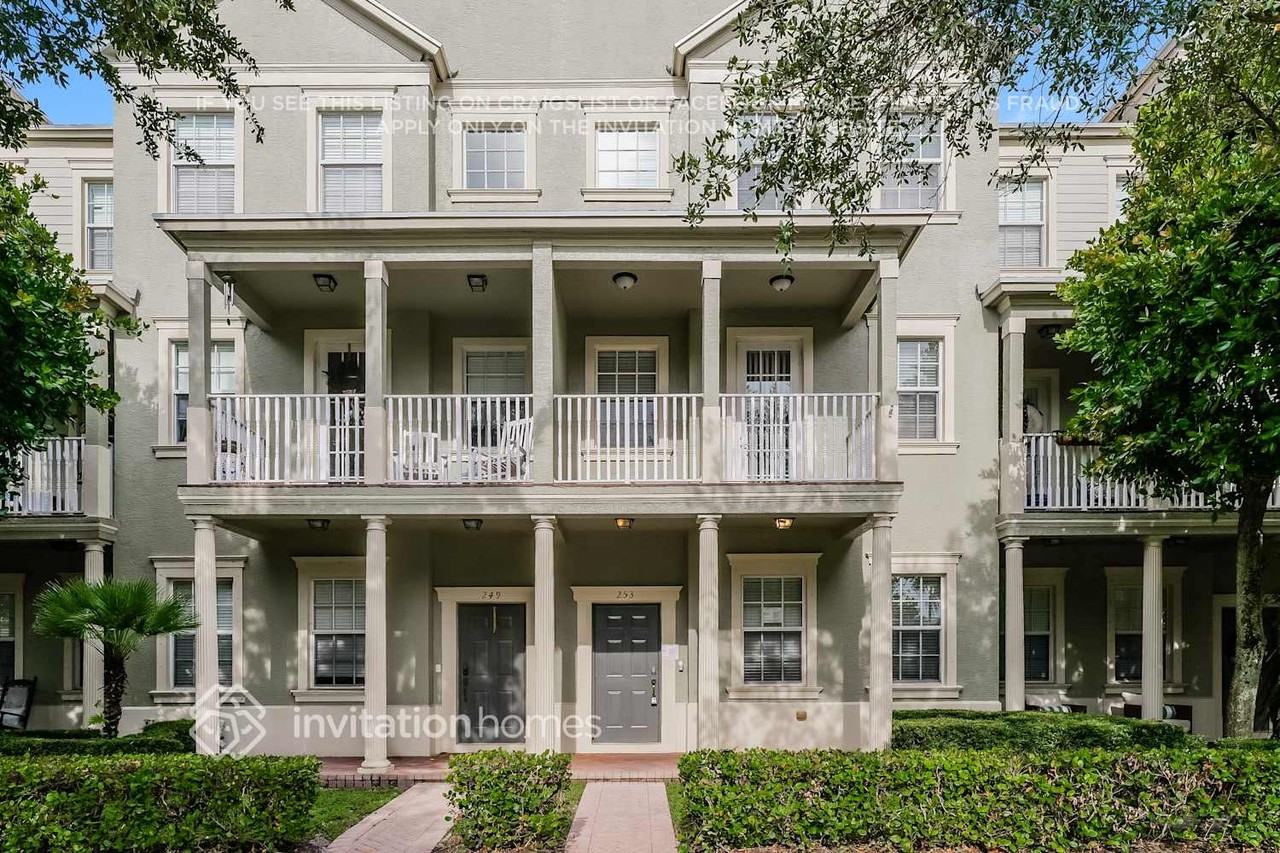 253 E Bay Cedar Cir