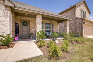 featured image of 593 Jamestown Ln