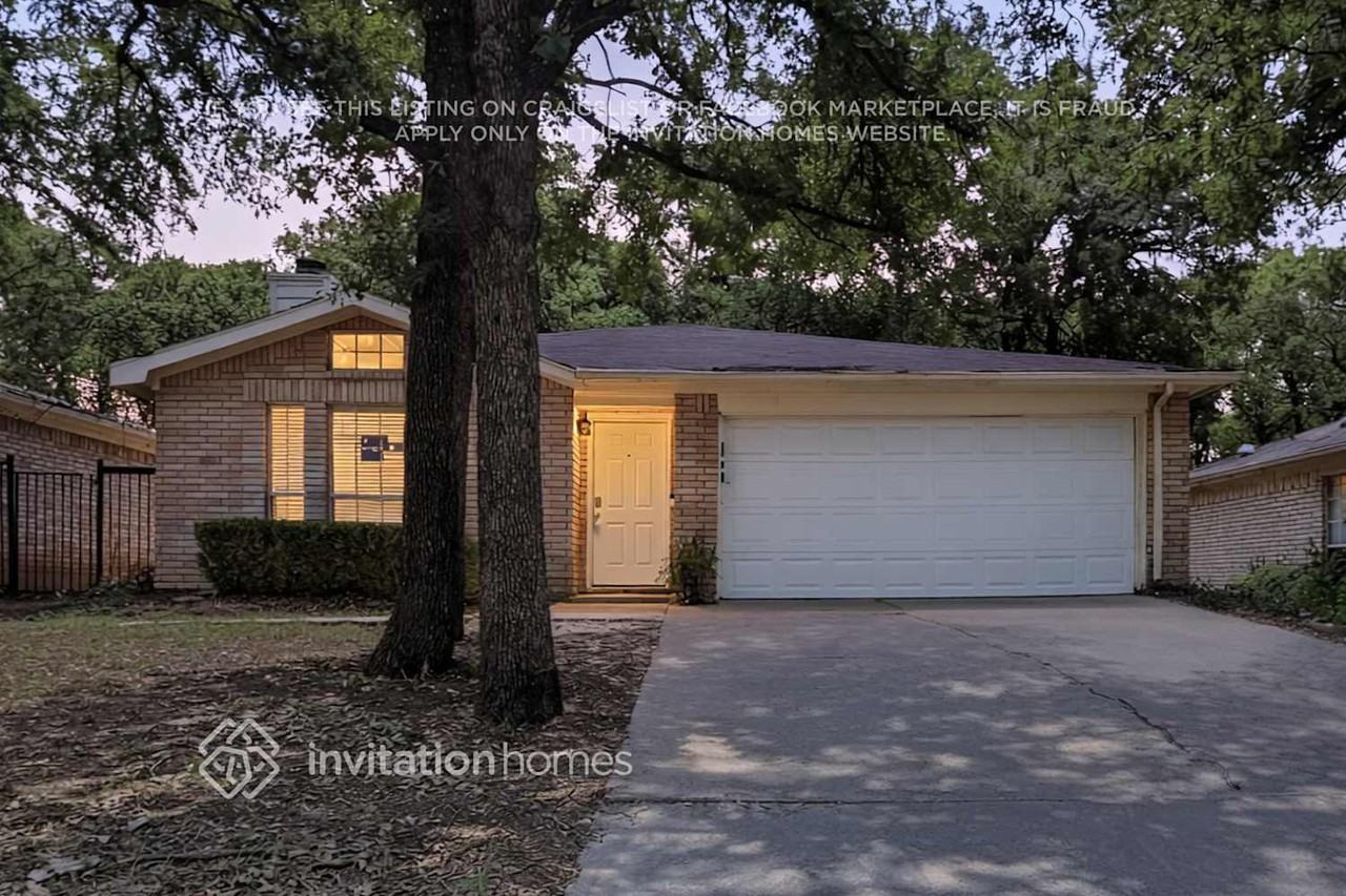 1111 Hidden Creek Dr - Photo 3 of 21
