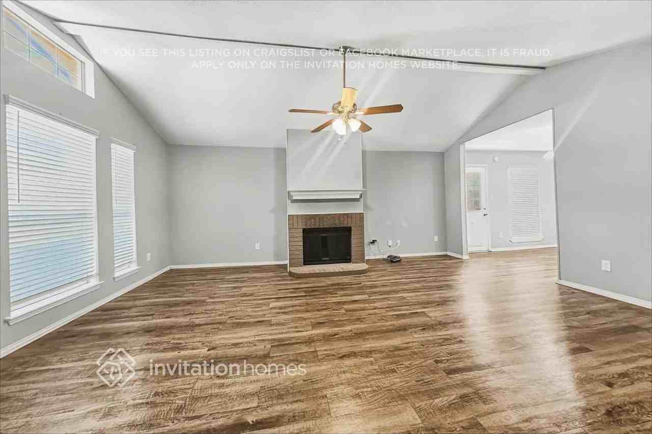 1111 Hidden Creek Dr - Photo 5 of 21