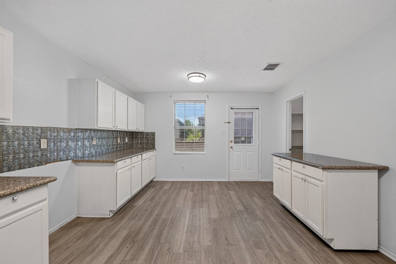 5416 Temecula Rd - Photo 6 of 27