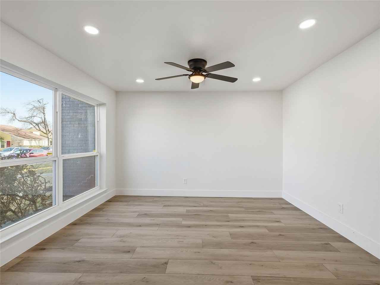 1721 R Ave #1723 - Photo 6 of 17