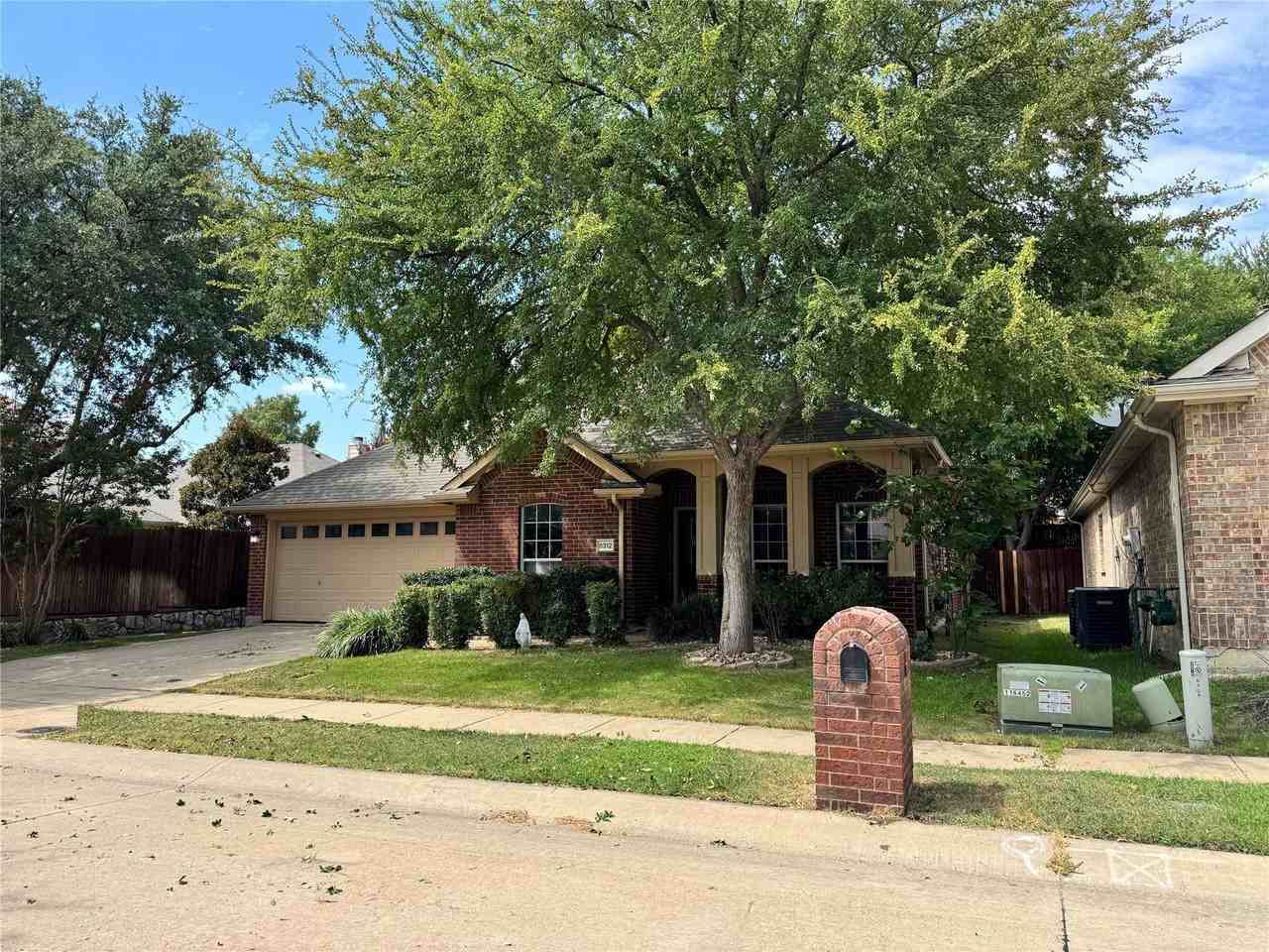 8312 Riverwalk Trl - Photo 2 of 21