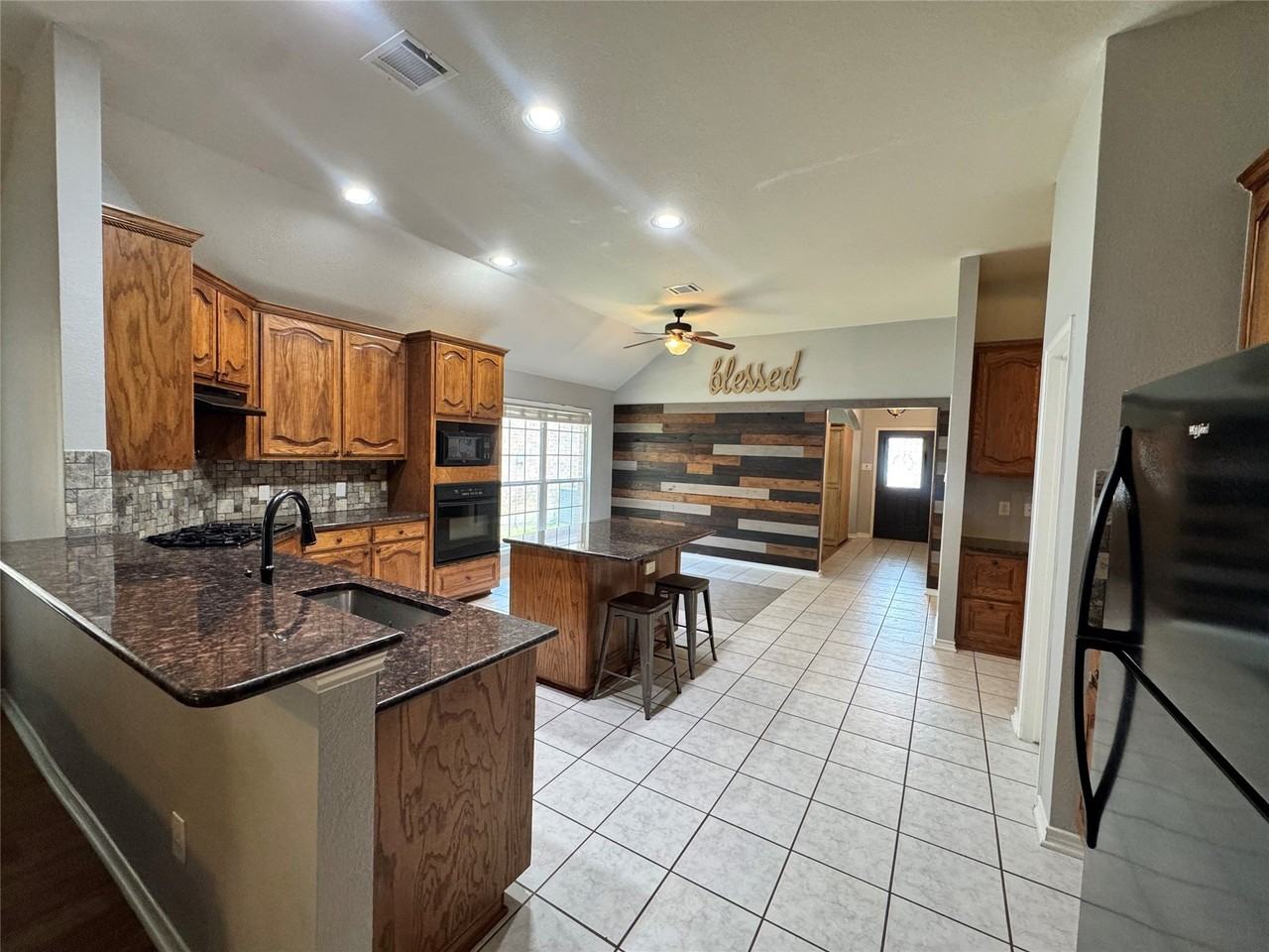 8312 Riverwalk Trl - Photo 6 of 21