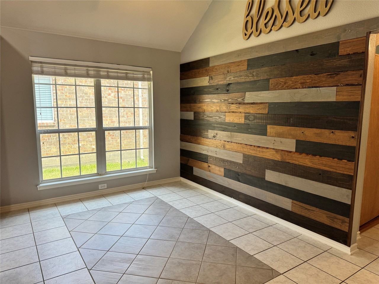 8312 Riverwalk Trl - Photo 7 of 21