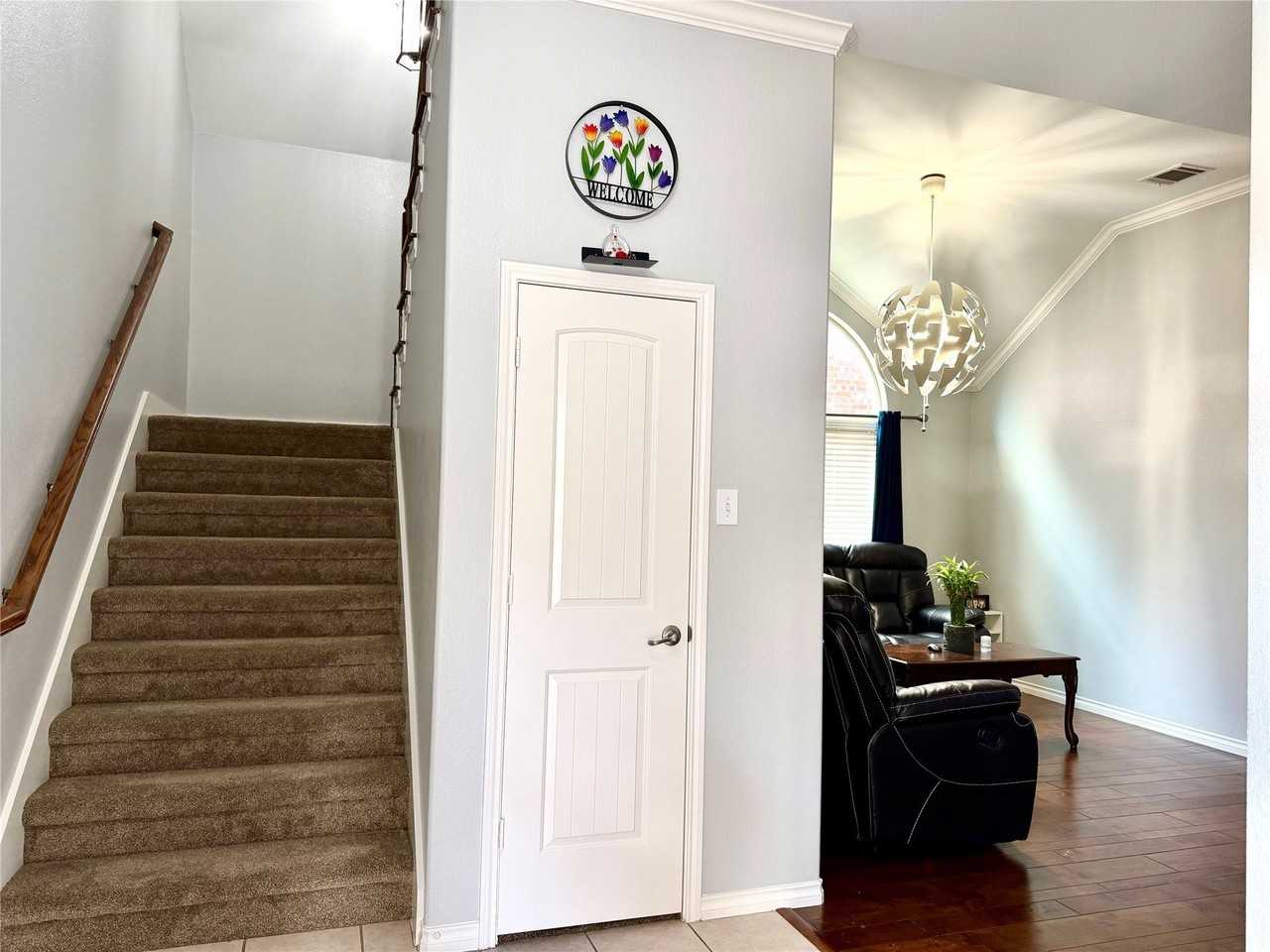 10312 Flat Creek Trl - Photo 2 of 29
