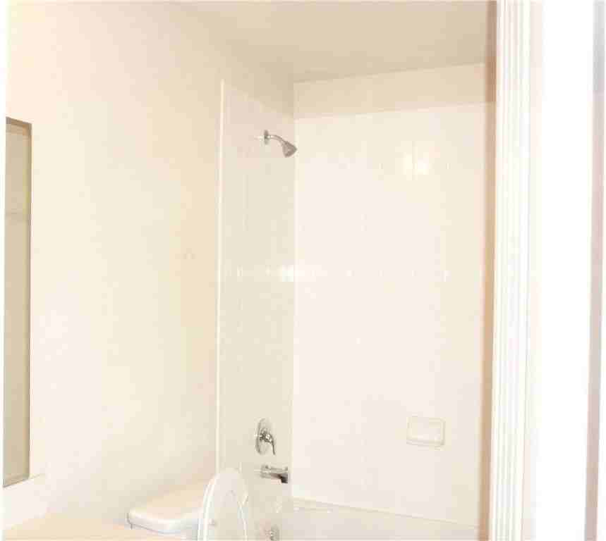 1806 Arbordale Way - Photo 5 of 6