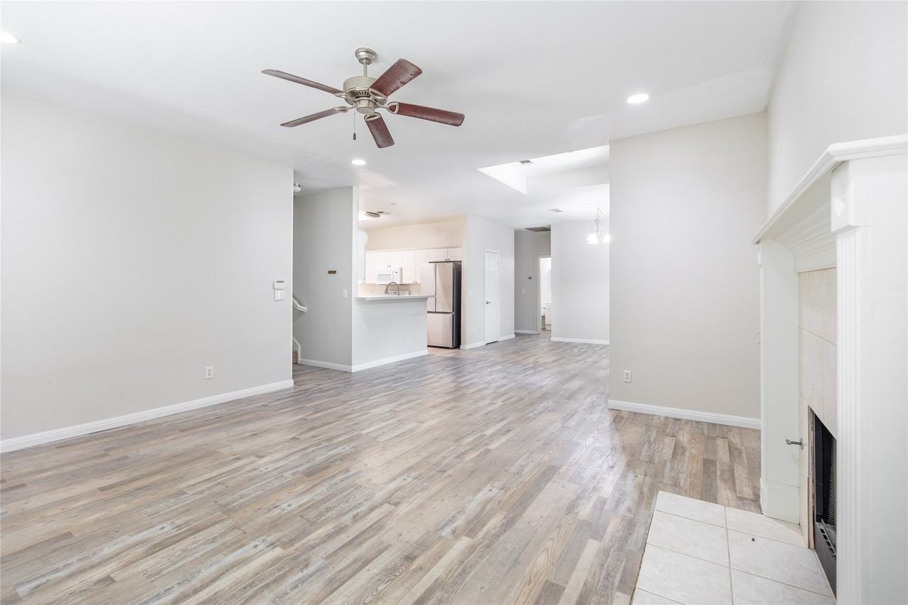 1801 Fern Ct - Photo 3 of 24