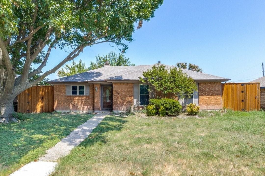 2218 Fuqua Rd - Photo 2 of 25