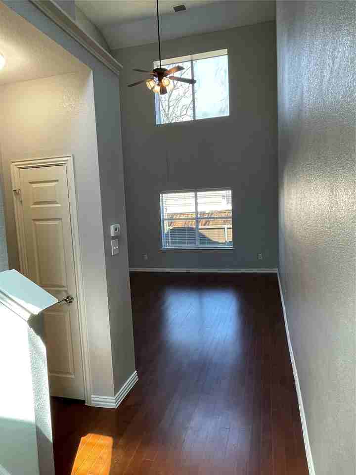 4645 Penelope Ln - Photo 3 of 23