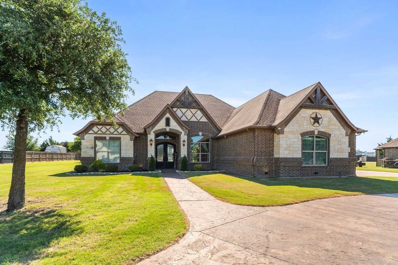 422 Rugged Dr - Photo 4 of 33